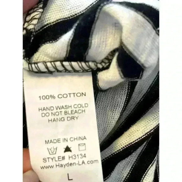 NWT Hayden Los Angeles Cold Shoulder Top White/Black striped Size L Color block - Picture 6 of 6